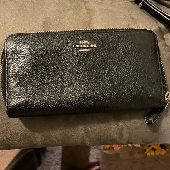 Coach Handbags - COACH wallet
